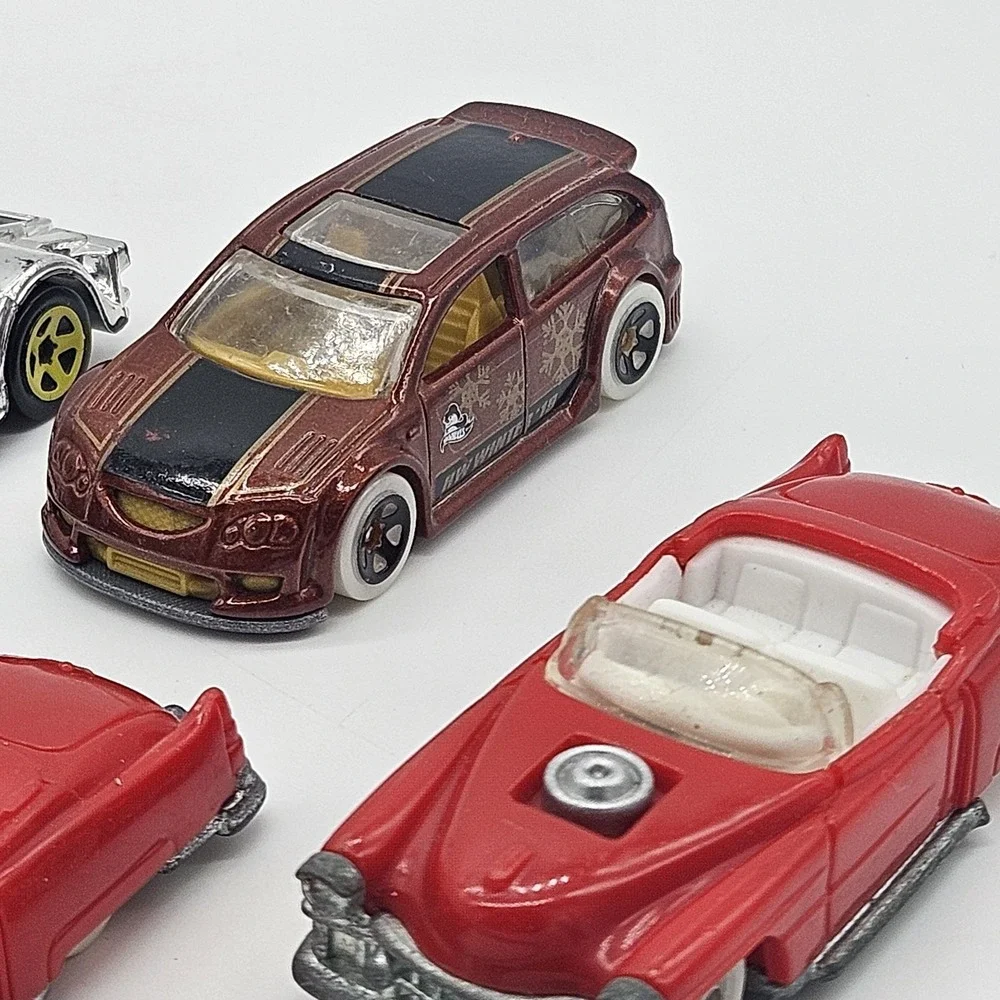 Hot Wheels Mixed Lot of 8 Diecast Toy Cars & Trucks Semi Vans Classic